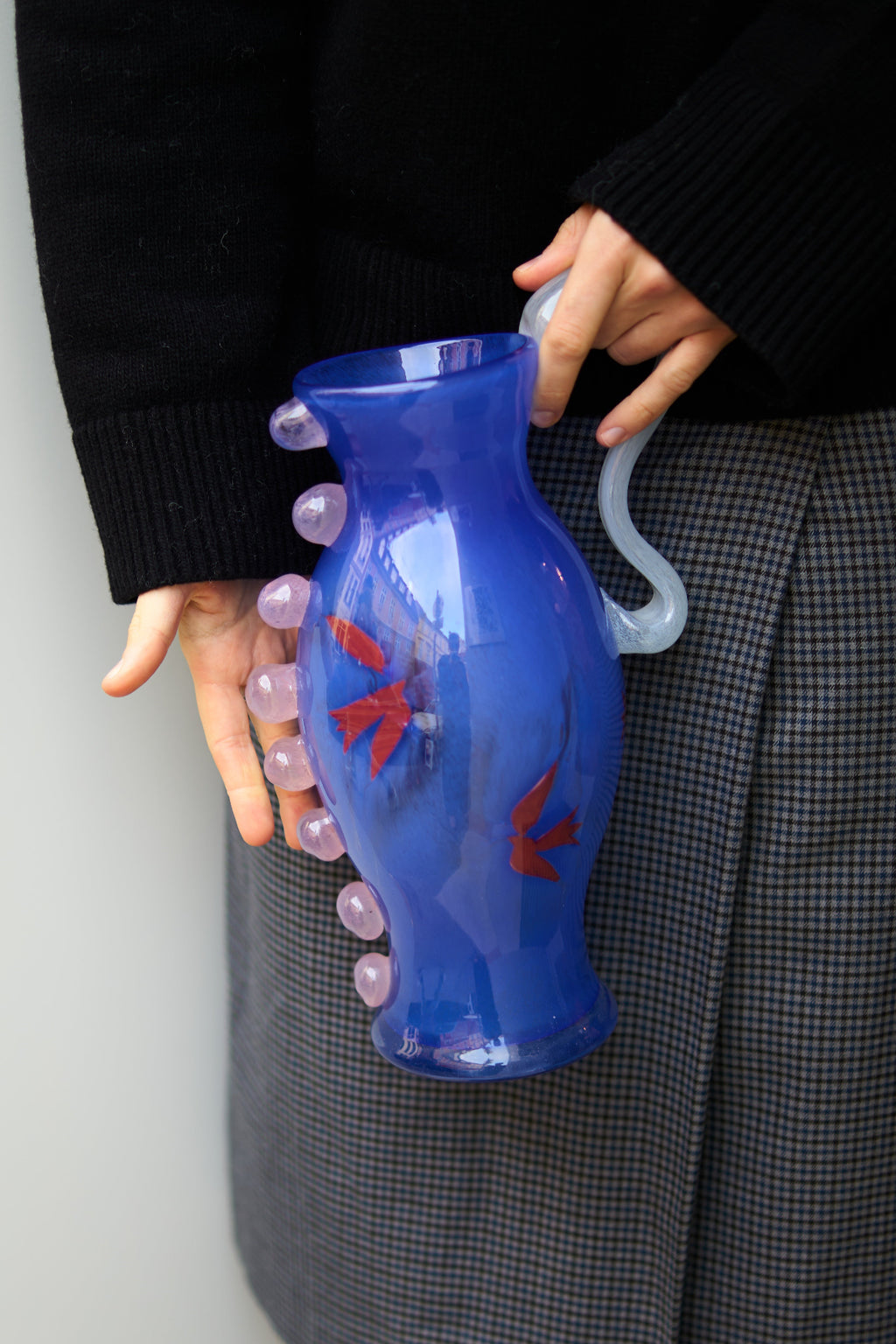 This vase belongs to the Modern Vintage series and shares its philosophy of elevating traditional blown-glass techniques through contemporary design sensitivity. While rooted in classic proportions, each piece is individually formed, making it a singular decorative object rather than a repeated design.